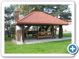 074. GARAZE LJETNIKOVCI I VRT BASTE